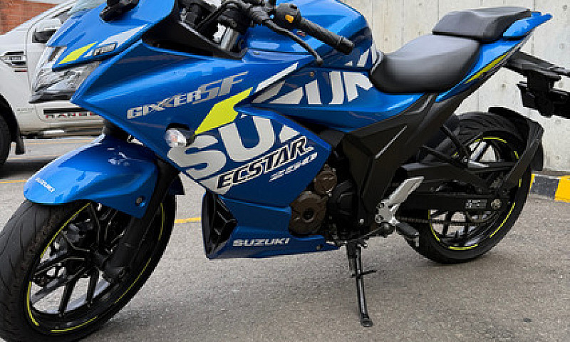 Suzuki Gixxer Sf 250...