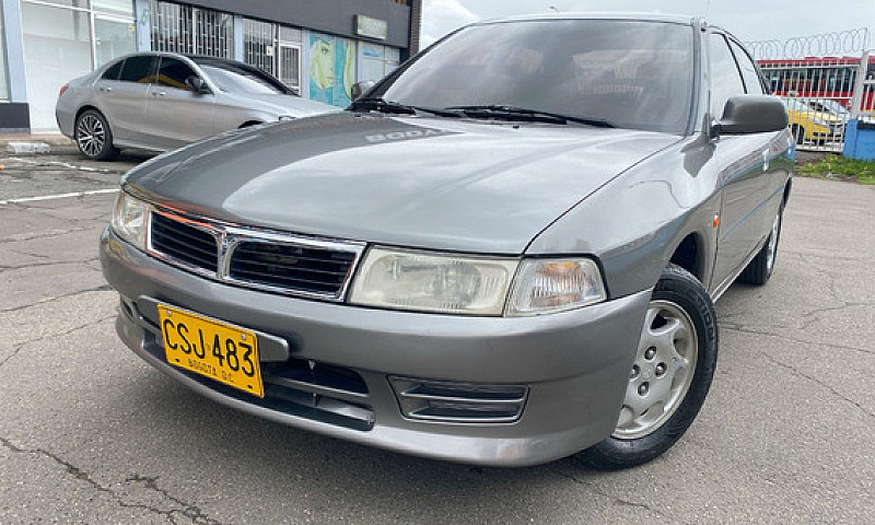 Mitsubishi Lancer 1....