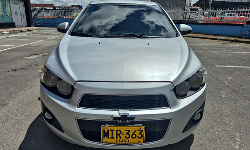 Chevrolet Sonic 1.6 ...