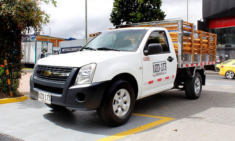 Chevrolet D-Max Esta...