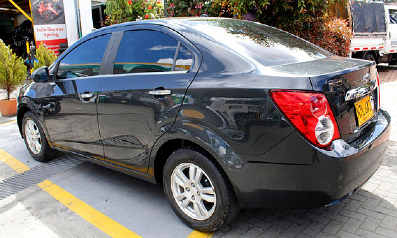 Chevrolet Sonic 1.6 ...