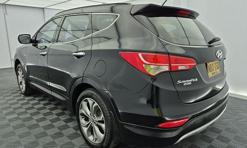 Hyundai Santa Fe 2.4...