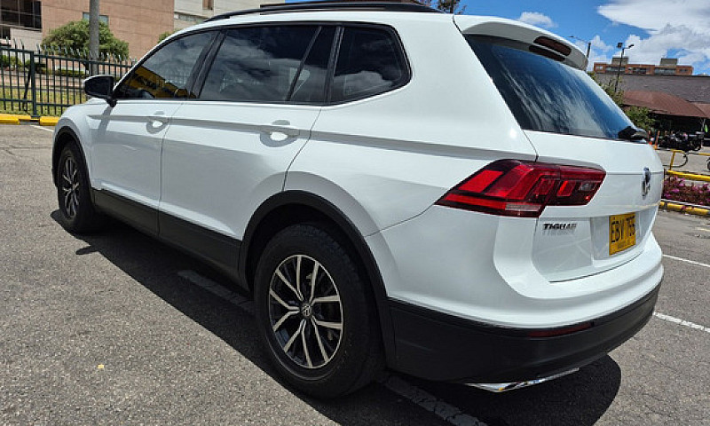 Volkswagen Tiguan Al...