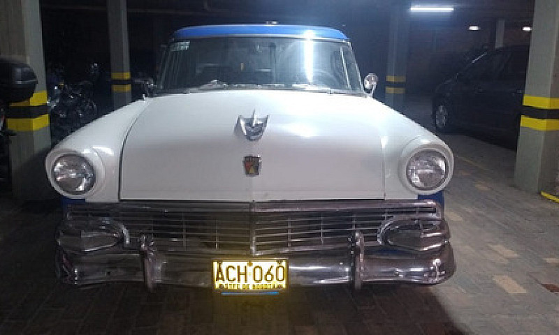 Ford Customline  1.8...