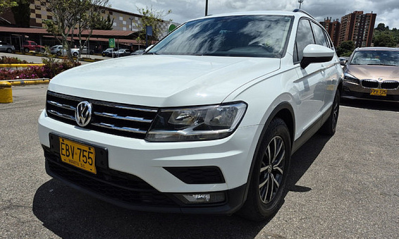 Volkswagen Tiguan Al...