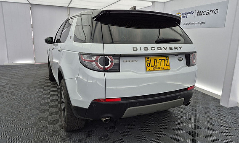 Land Rover Discovery...