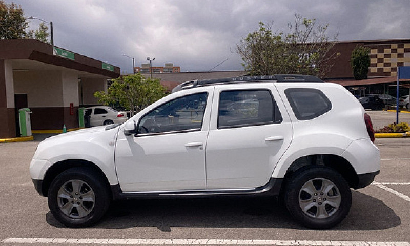 Volvo C40 Ultimate P...