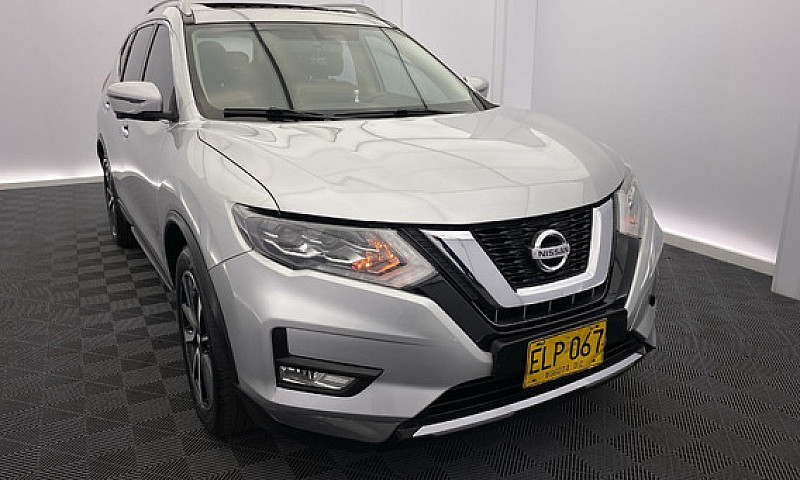 Nissan X-Trail 2.5 E...