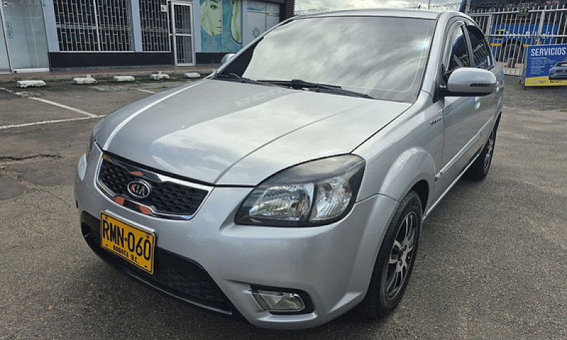 Kia Rio 1.6 4 P...