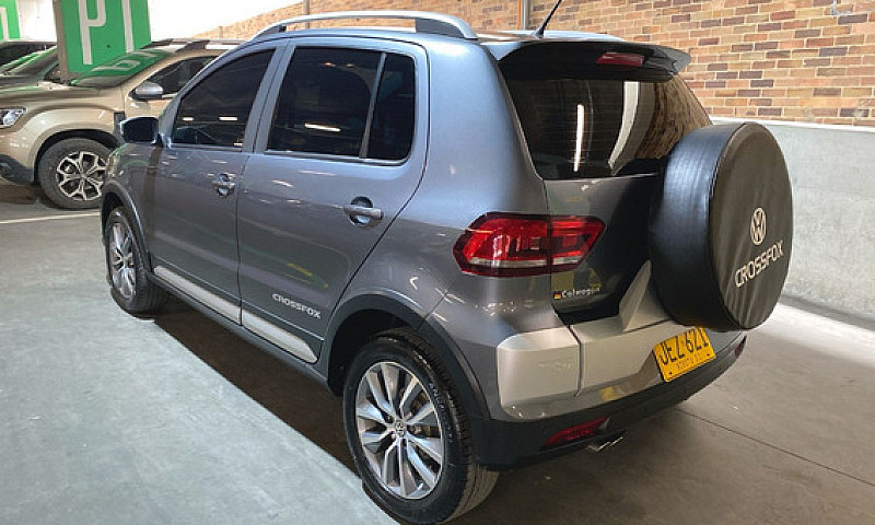 Volkswagen Cross Fox...