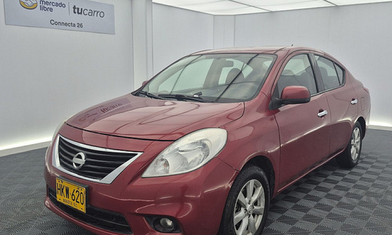 Nissan Versa 1.6 Sen...