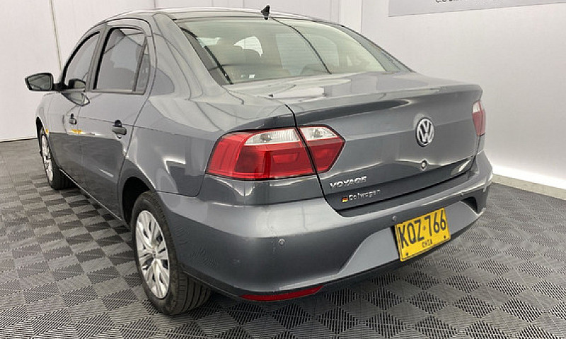 Volkswagen Voyage 1....