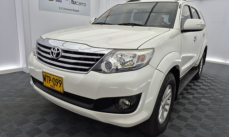 Toyota Fortuner 2.7L...
