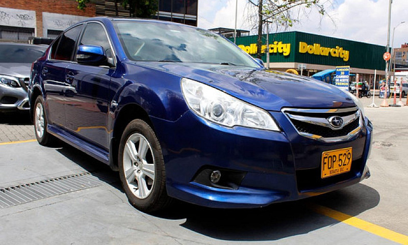 Subaru Legacy 2010...