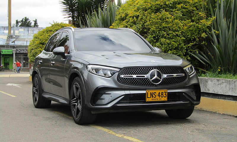 Mercedes-Benz Clase ...