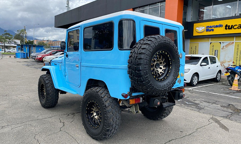 Toyota Land Cruiser ...