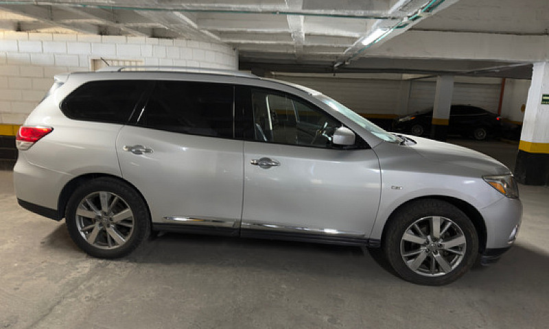Nissan Pathfinder 3....