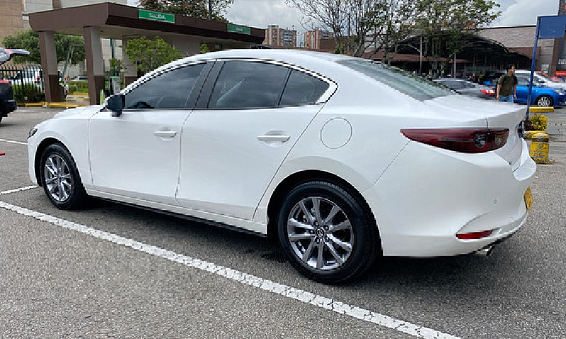 Mazda 3 2.0 Touring ...