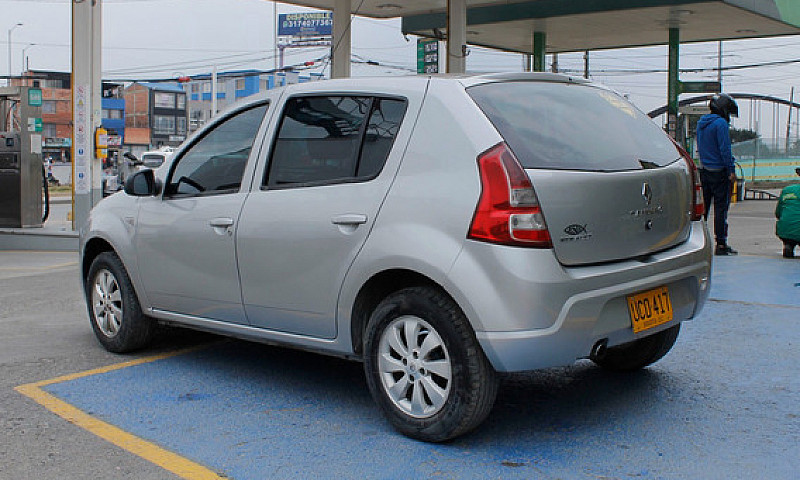 Renault Sandero 1.6 ...