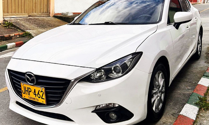Mazda 3 Touring 2017...