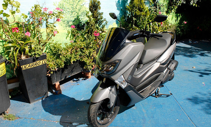 Yamaha N-Max 2021...