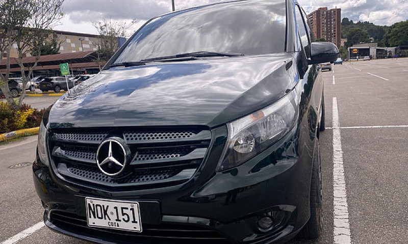Mercedes Benz Vito 2...
