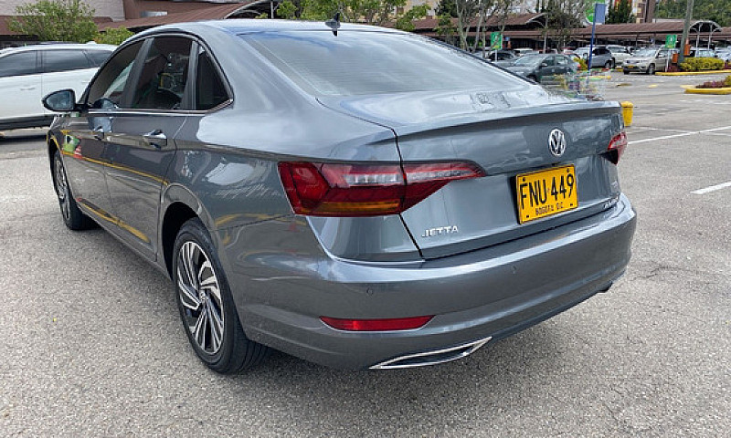 Volkswagen Jetta 1.4...