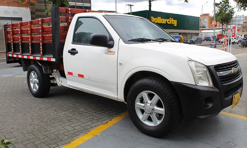 Chevrolet D-Max Esta...