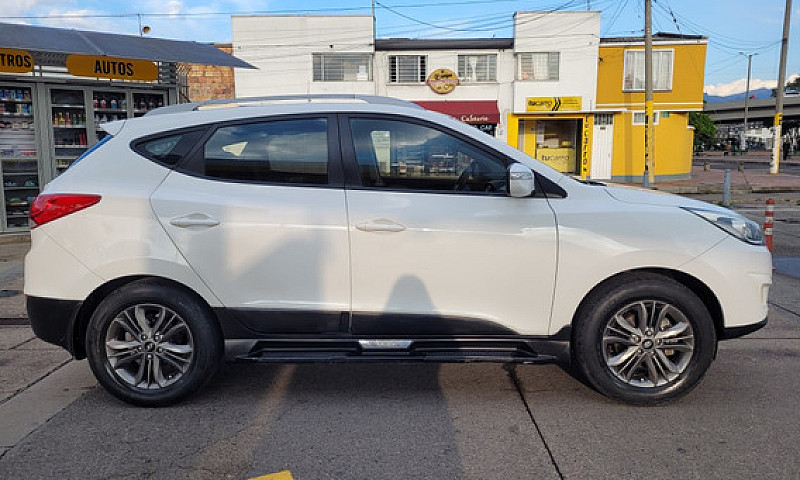 Hyundai Tucson Ix-35...