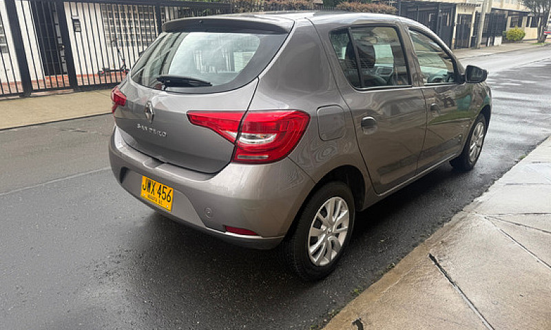 Renault Sandero 1.6L...