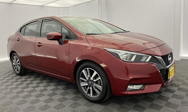 Nissan Versa 1.6 Adv...