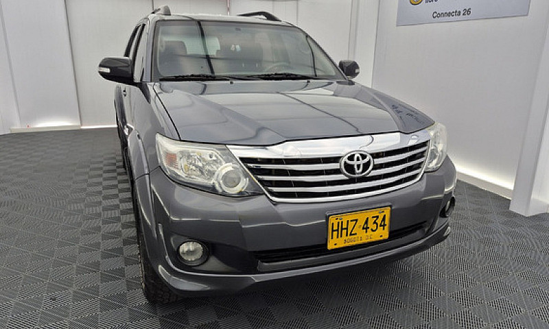 Toyota Fortuner 2.7L...