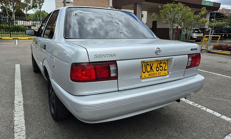 Nissan Sentra 1.6 B1...