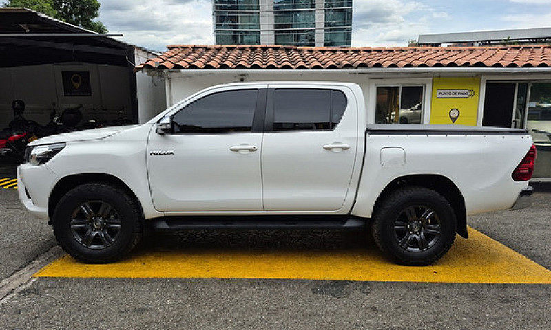Toyota Hilux 2.7 Gas...