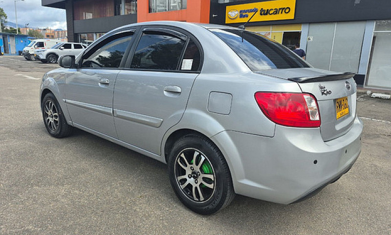 Kia Rio 1.6 4 P...