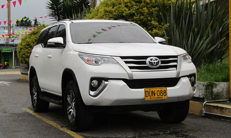 Toyota Fortuner 2.7 ...