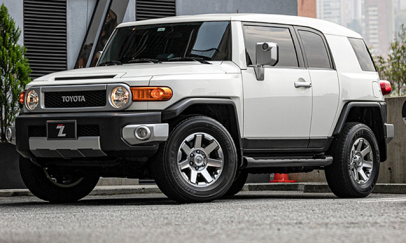 Toyota Fj Cruiser 4....
