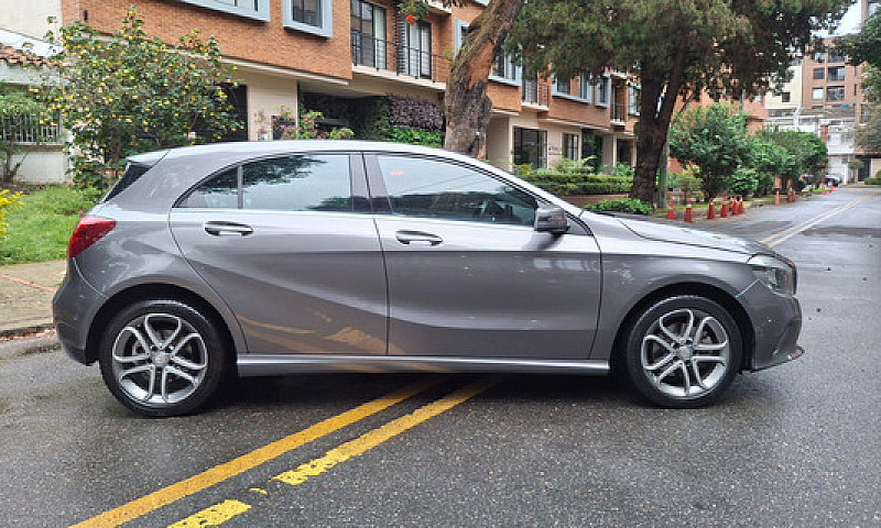 Mercedes-Benz Clase ...