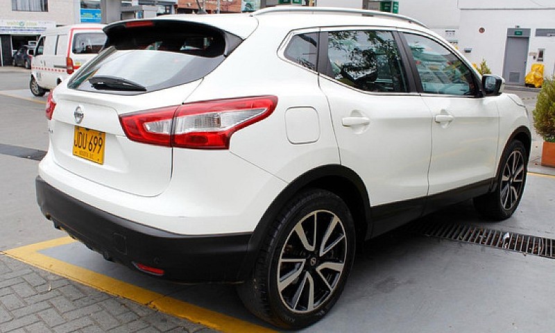 Nissan Qashqai 2.0 E...