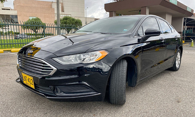 Ford Fusion S 2.5...