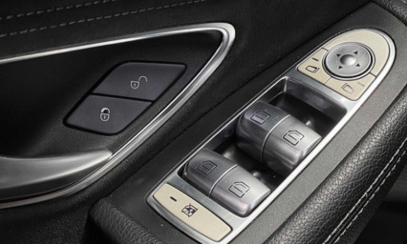 Mercedes-Benz Clase ...