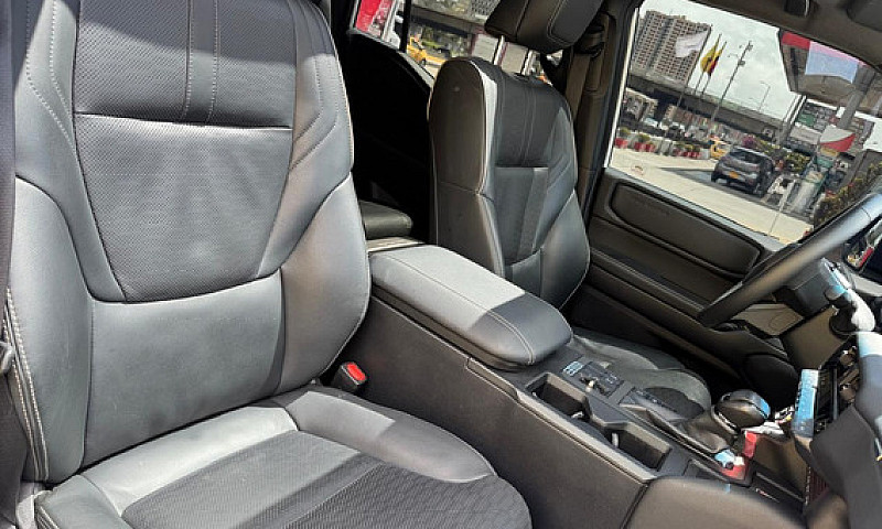 Toyota Prado Txl 2.4...