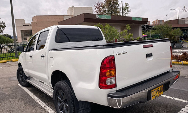 Toyota Hilux 2.5 Imv...