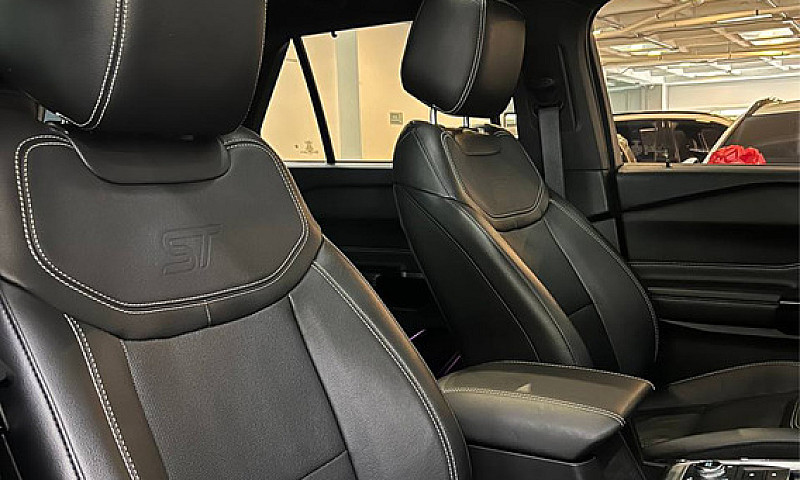 Ford Explorer St...