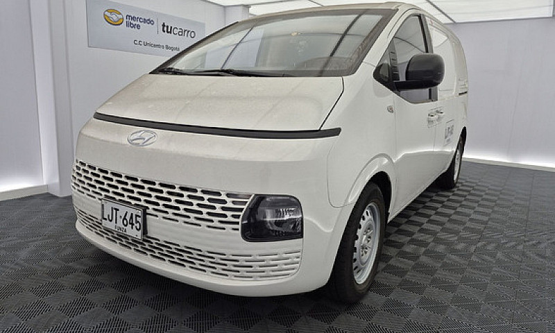 Hyundai Staria 2.2L ...