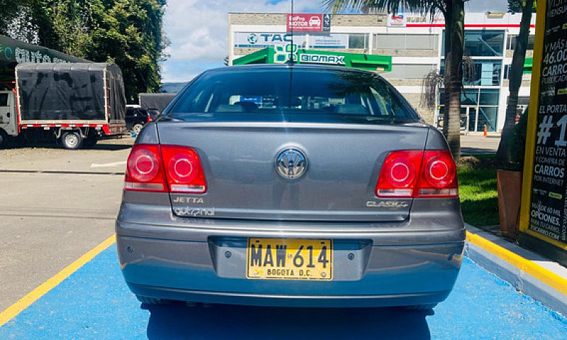 Volkswagen Jetta V 2...