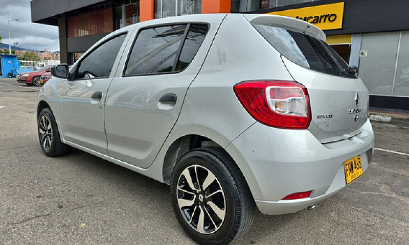 Renault Sandero 1.6 ...
