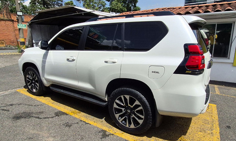 Toyota Prado 2.8 Tx-...