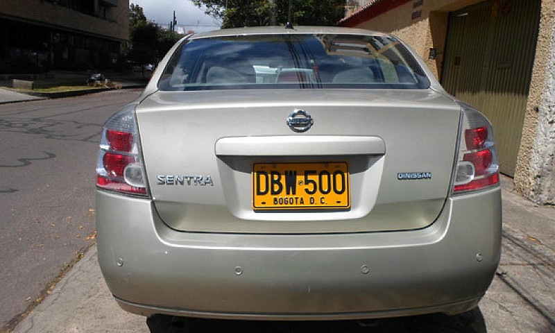 Nissan Sentra 2.0 At...