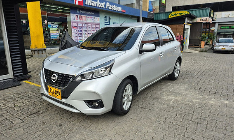 Nissan March 1.6 Adv...